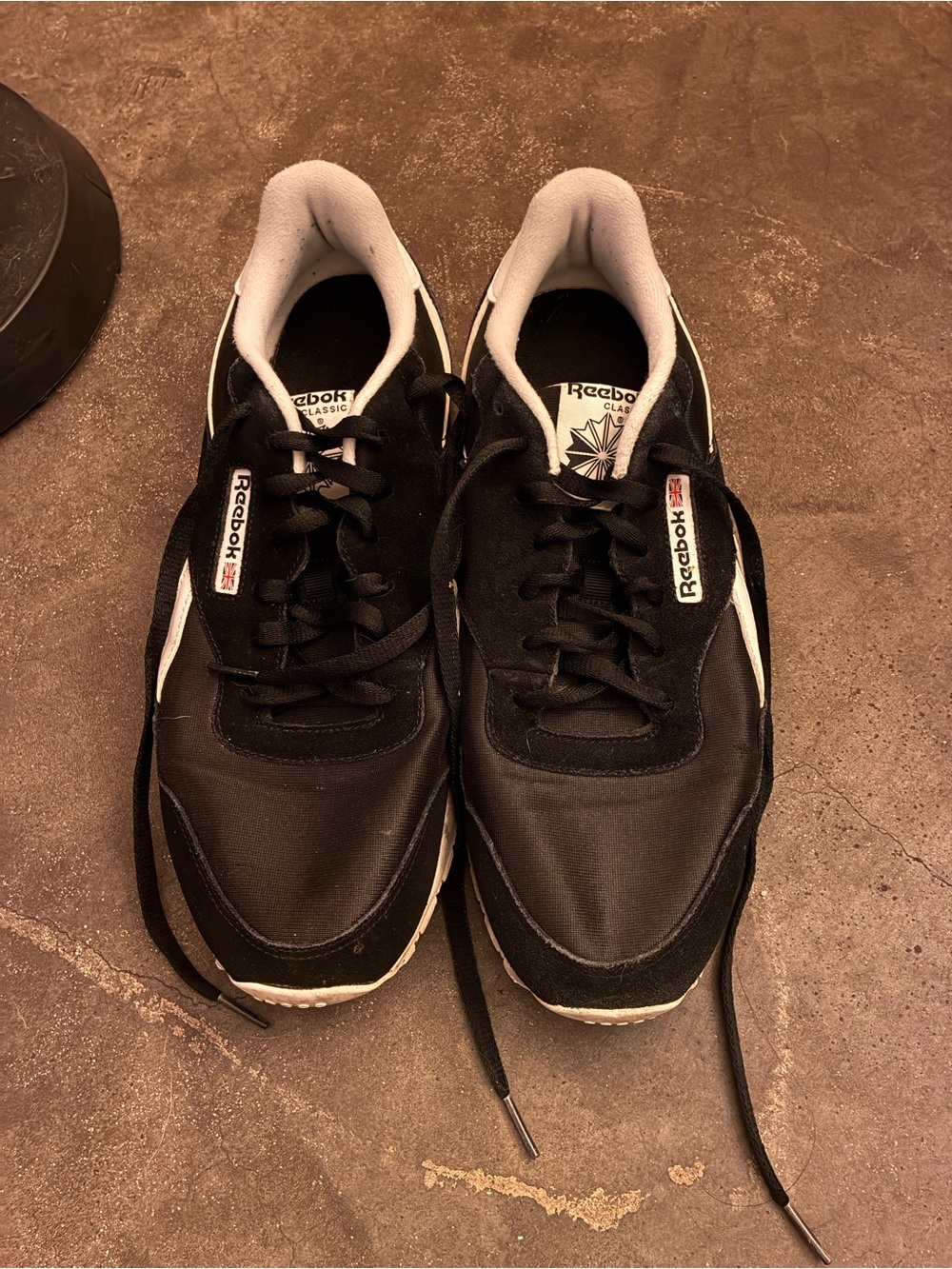 Reebok Men's Black and White Athletic Sneakers